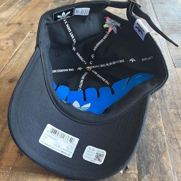 LGBTQ ADIDAS “LOVE UNITeES”  Hat NEW WITH TAG - Picture 3 of 7